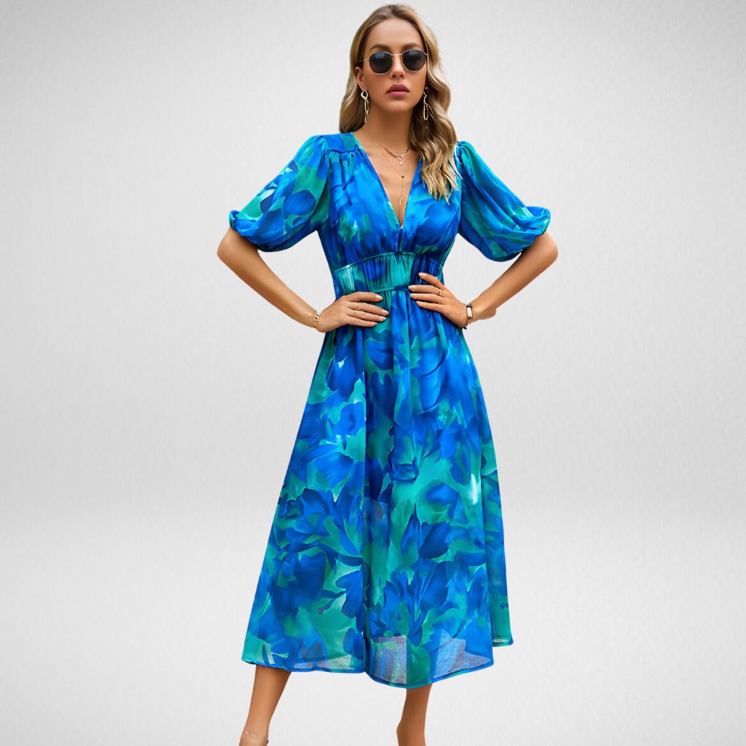 Stella Charming Dress With V-neck
