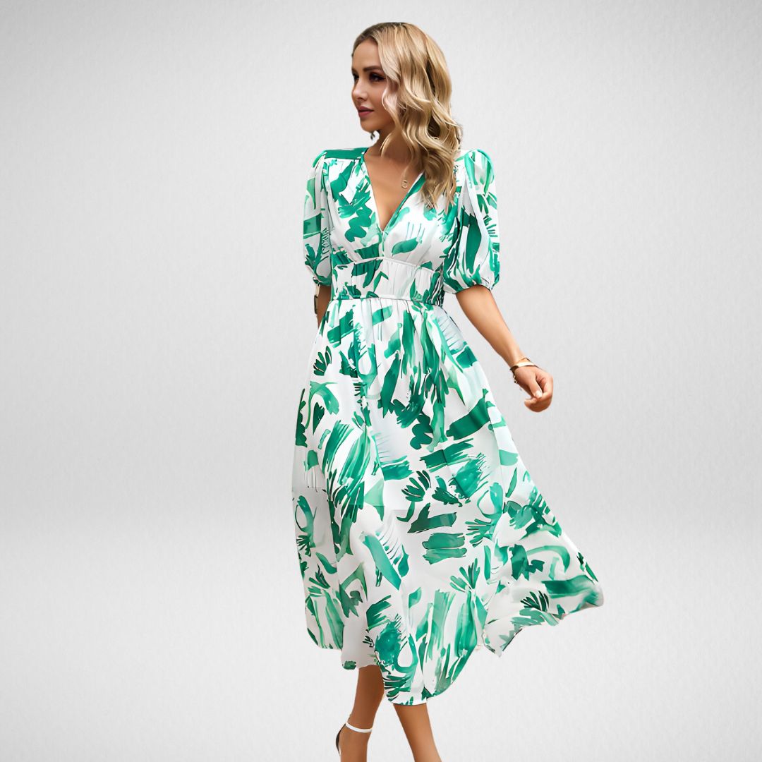 Stella Charming Dress With V-neck